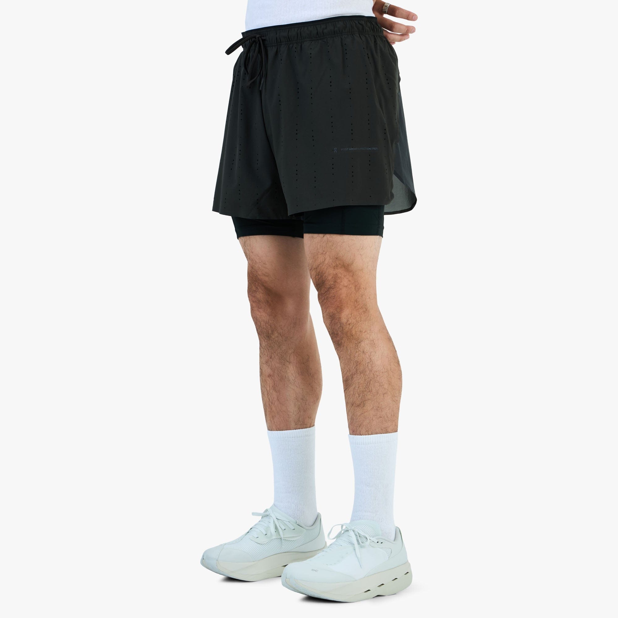On Running On x PAF Zero 2 - in - 1 Shorts PAF Molasse / Black