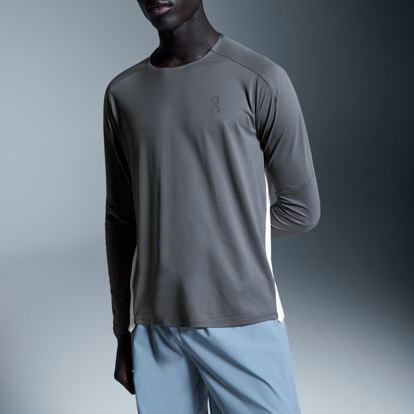 On Running On 7" Performance Shorts Chambray