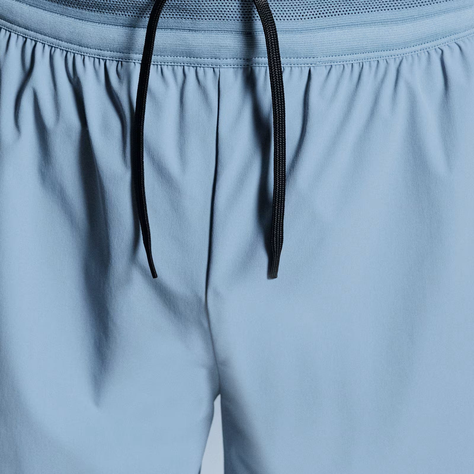 On Running On 7" Performance Shorts Chambray