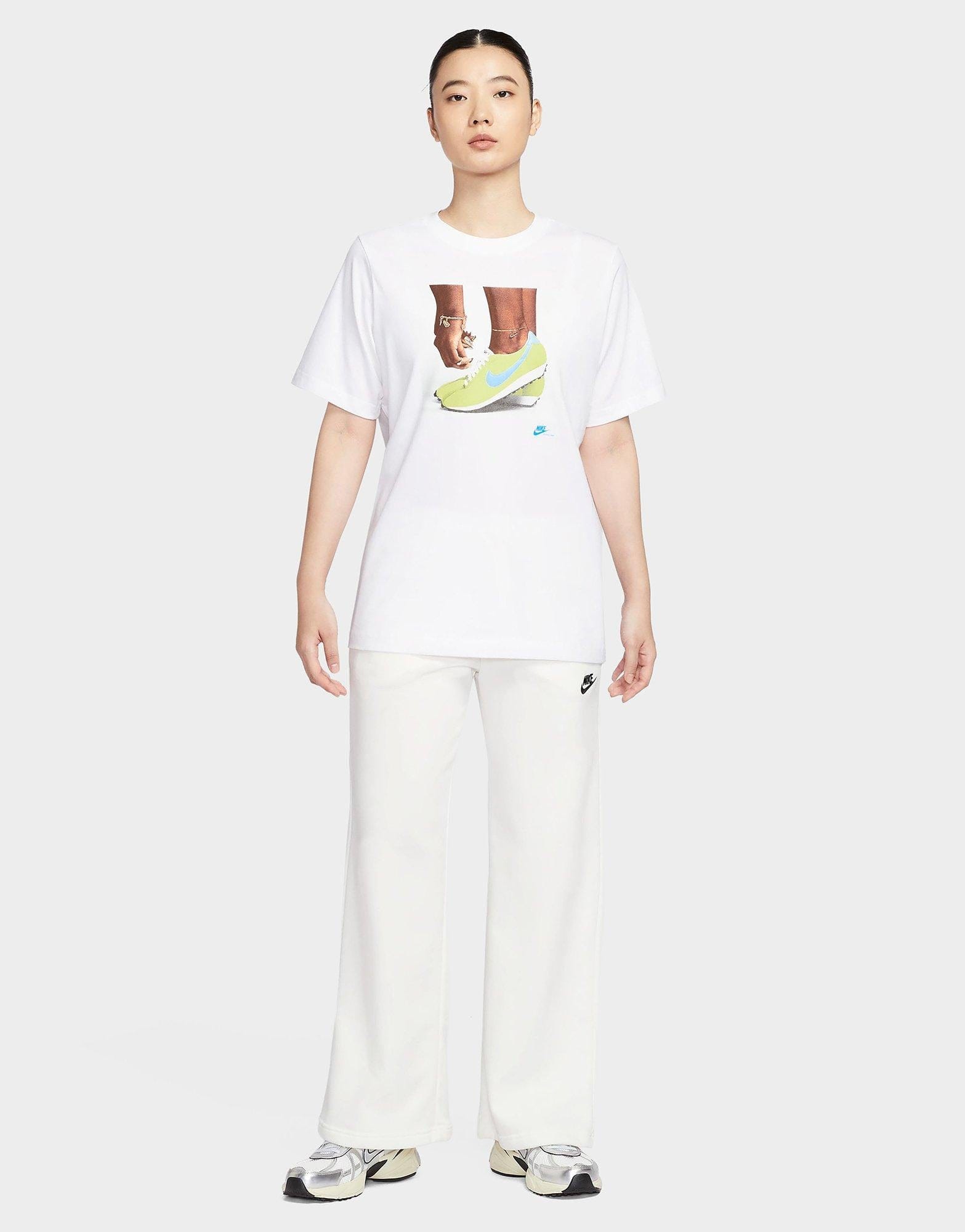 Nike Sportswear Loose T - Shirt