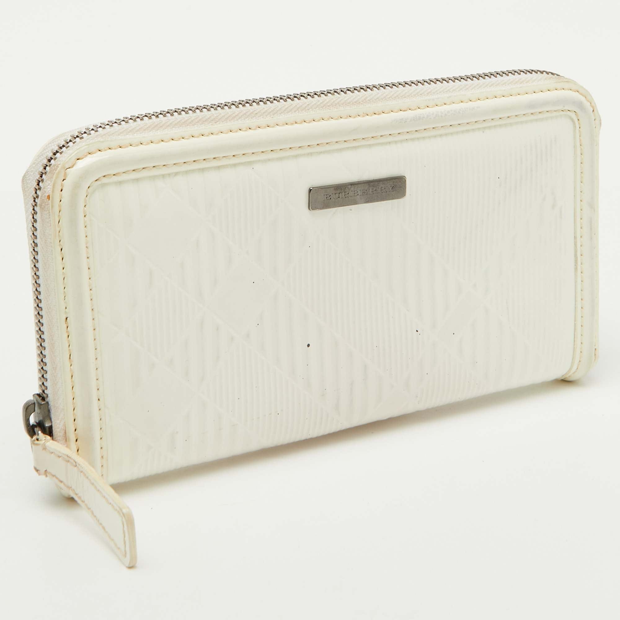 Burberry White Check Embossed Patent Leather Zip Round Wallet