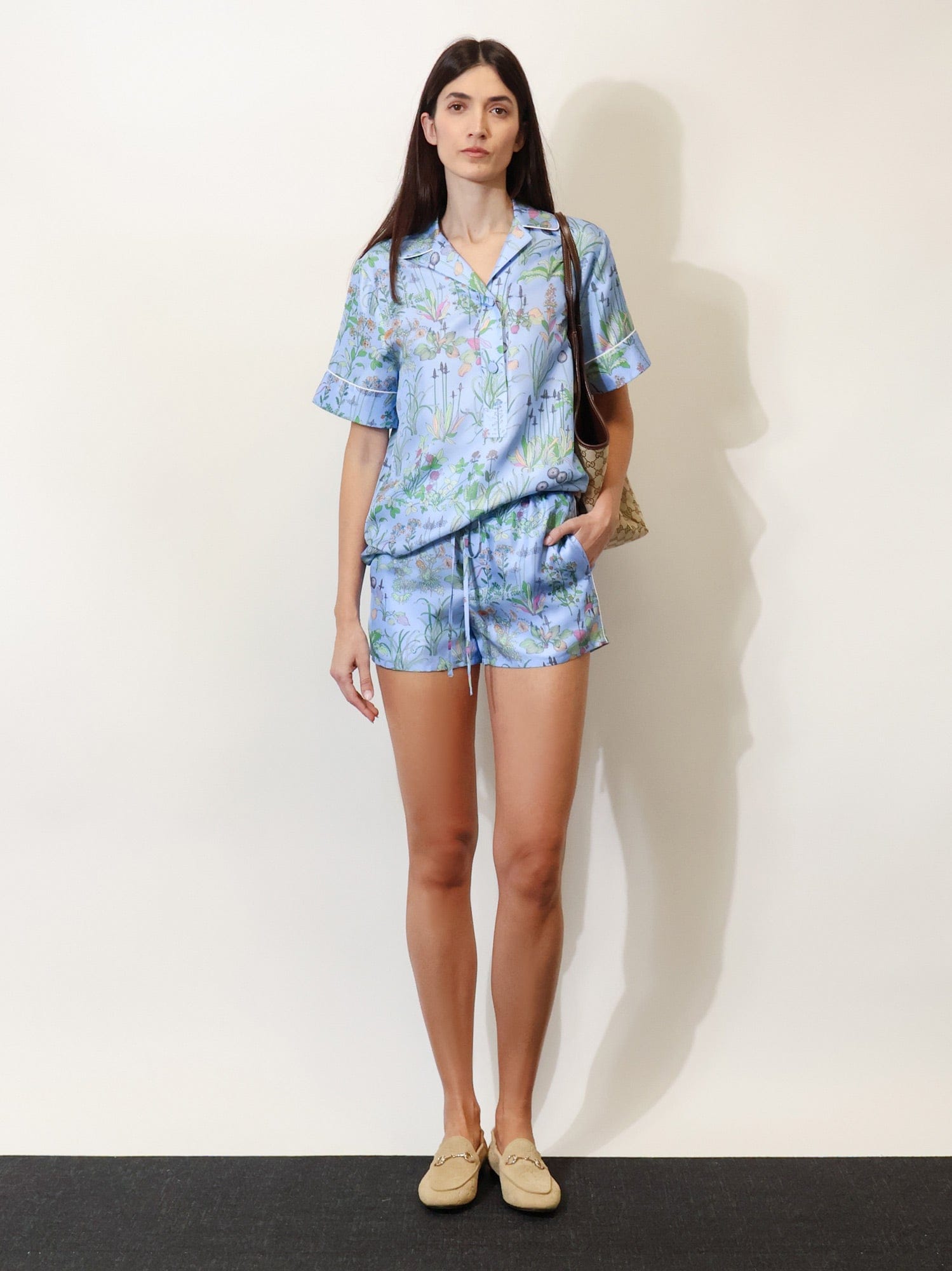 Gucci Printed silk shorts