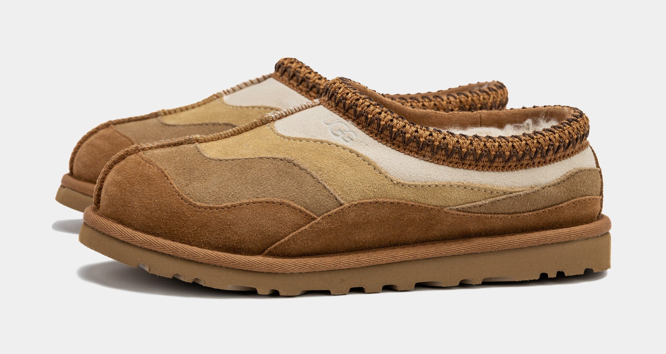 UGG Shoe Palace Exclusive Tasman Painted Hills Mens Sandals (Chestnut)