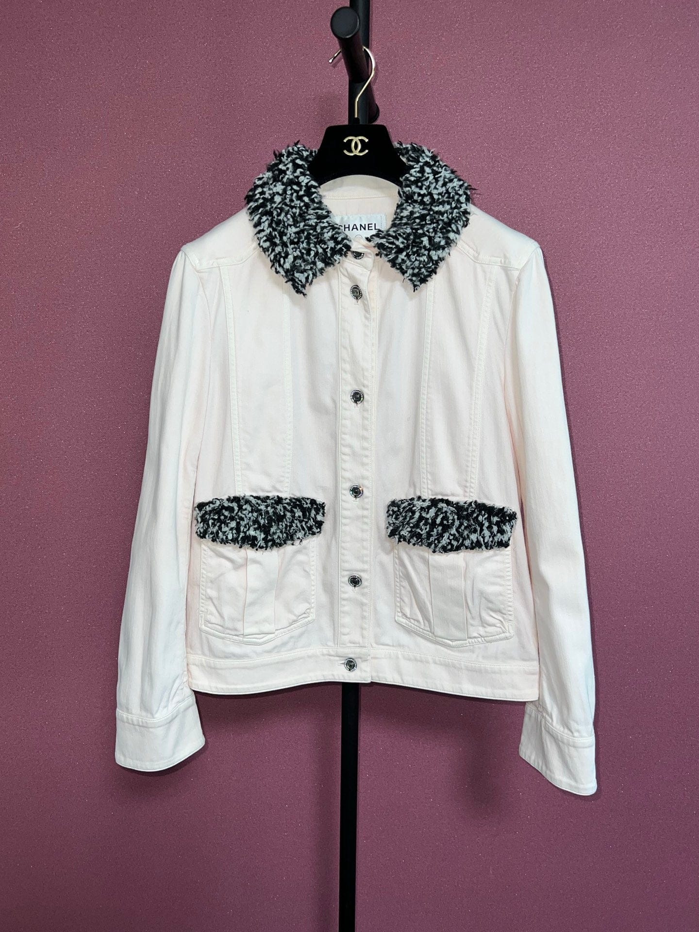 CHANEL 2016 PINK DENIM JACKET 40 FT102227