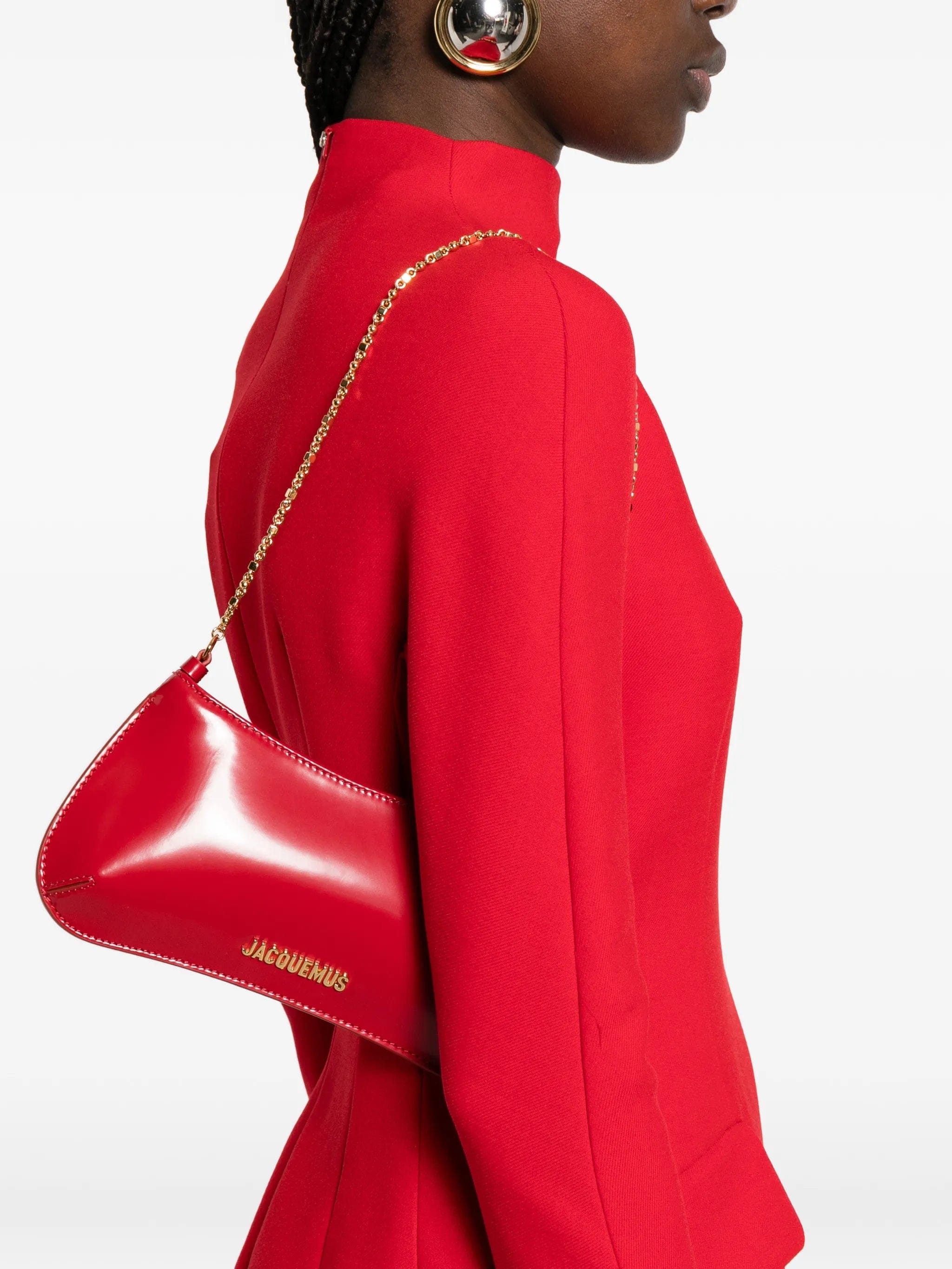 Jacquemus Le Petit Bisou chain - strap shoulder bag
