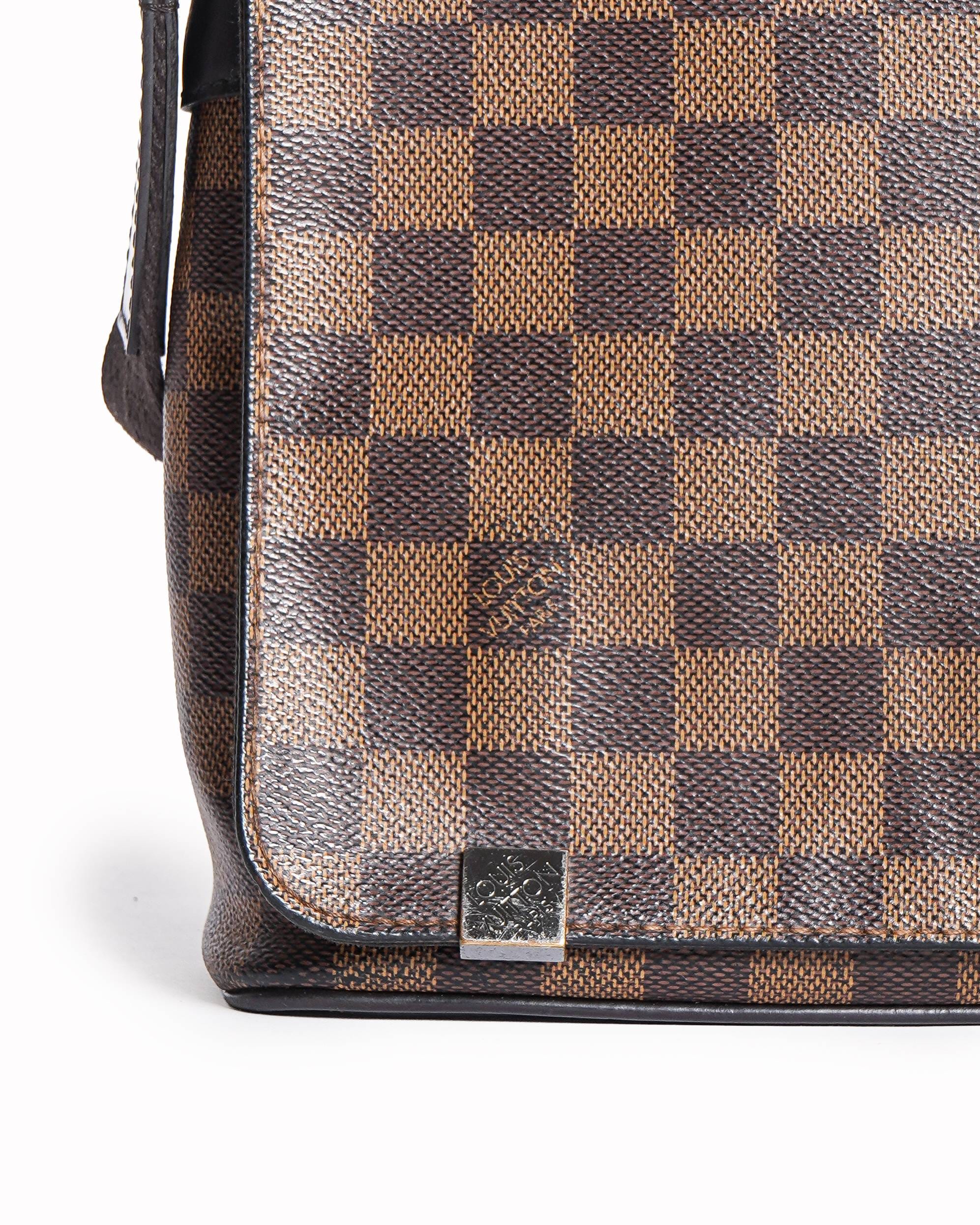 Louis Vuitton Damier Ebene Canvas District PM Messenger Bag