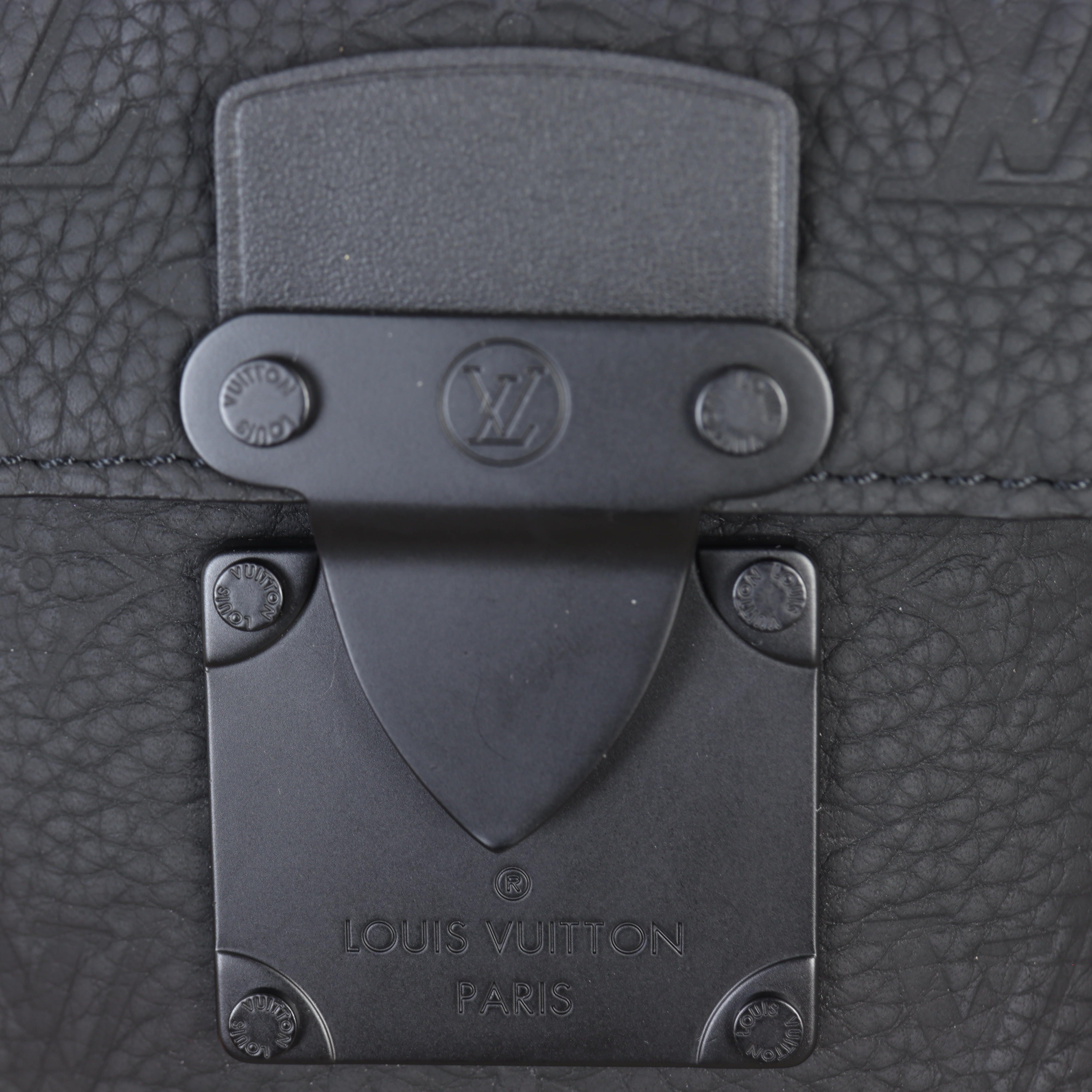 Louis Vuitton S - Lock Vertical Wearable Wallet Taurillon Monogram