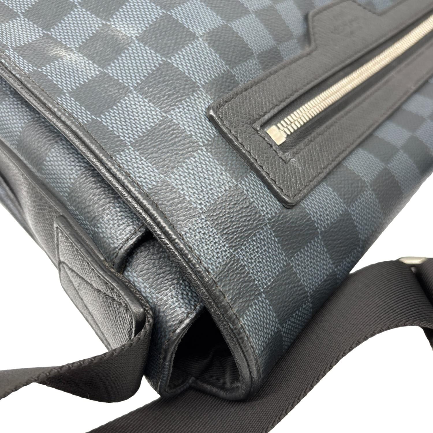 LOUIS VUITTON Matchpoint Damier Cobalt Messenger Bag Blue