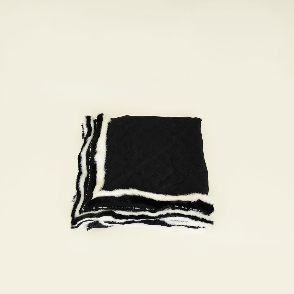 Louis Vuitton Bicolor Monogram Winter Party Monogram Shawl