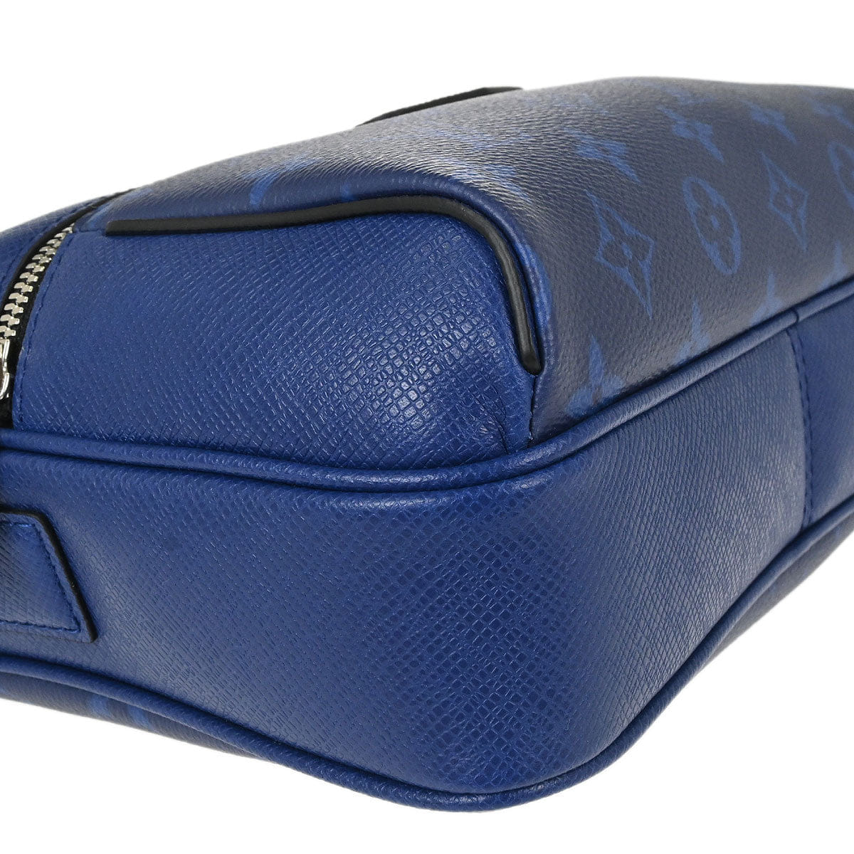 Louis Vuitton 2019 Taigarama Outdoor Messenger PM Messenger Bag M30242