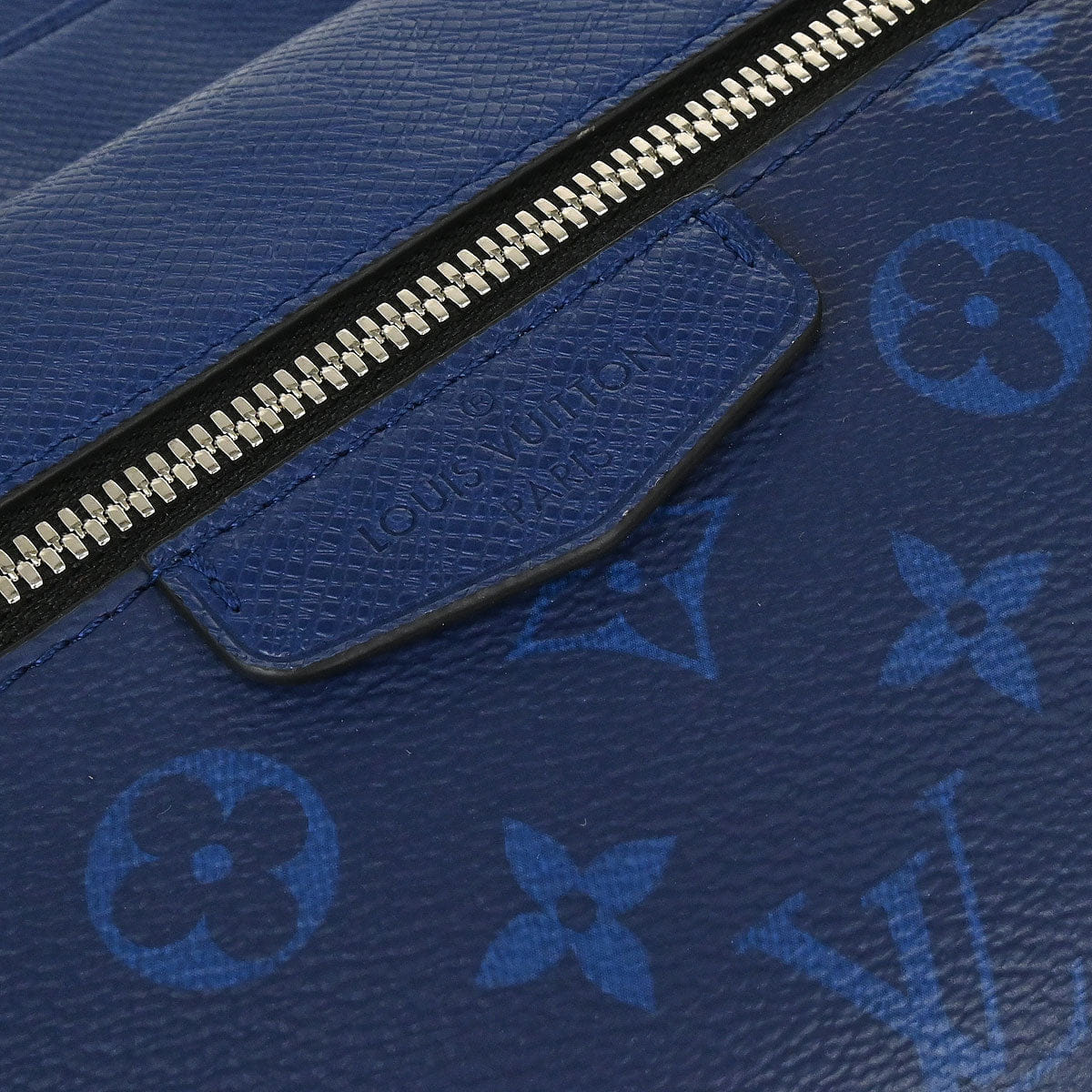 Louis Vuitton 2019 Taigarama Outdoor Messenger PM Messenger Bag M30242