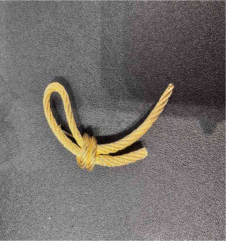 Dior gold knot brooch TT606005