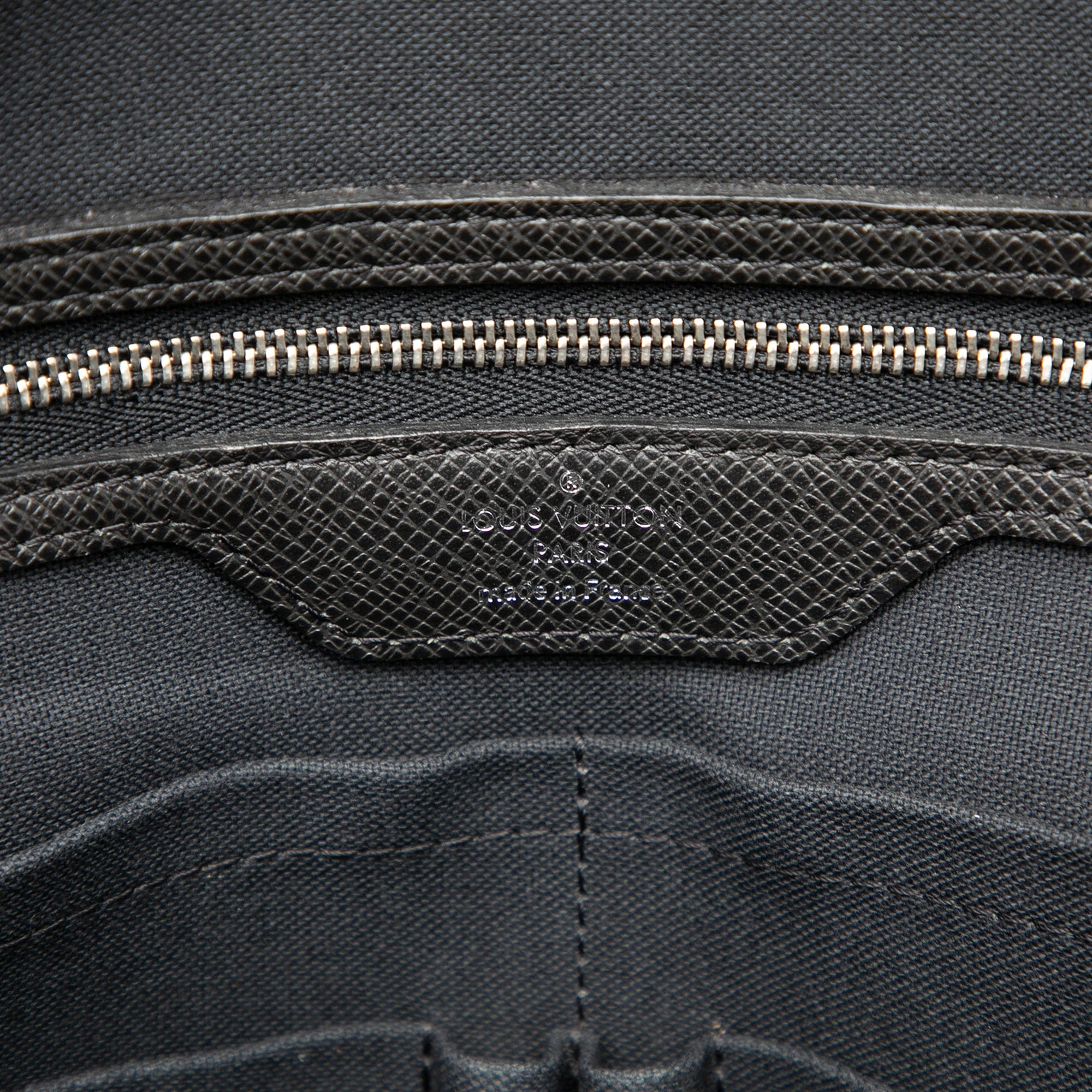 Louis Vuitton Taiga Neo Igor Briefcase