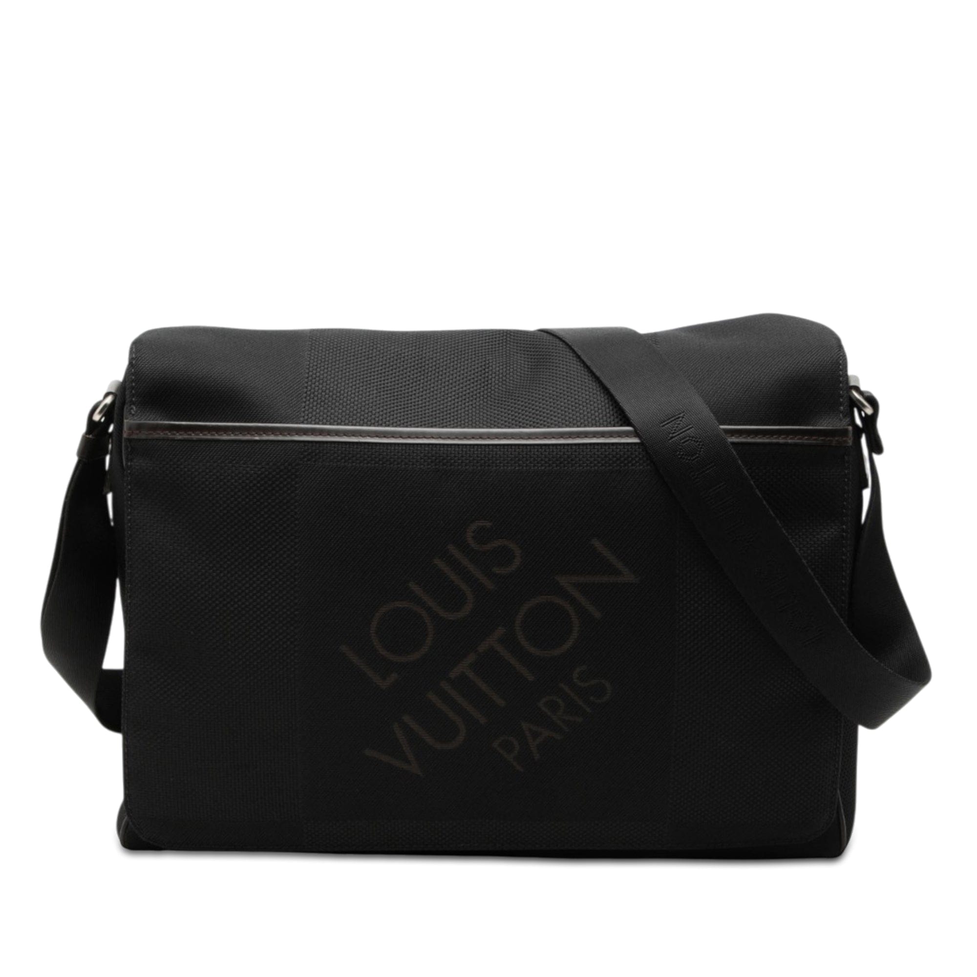 Louis Vuitton Damier Geant Messenger Bag