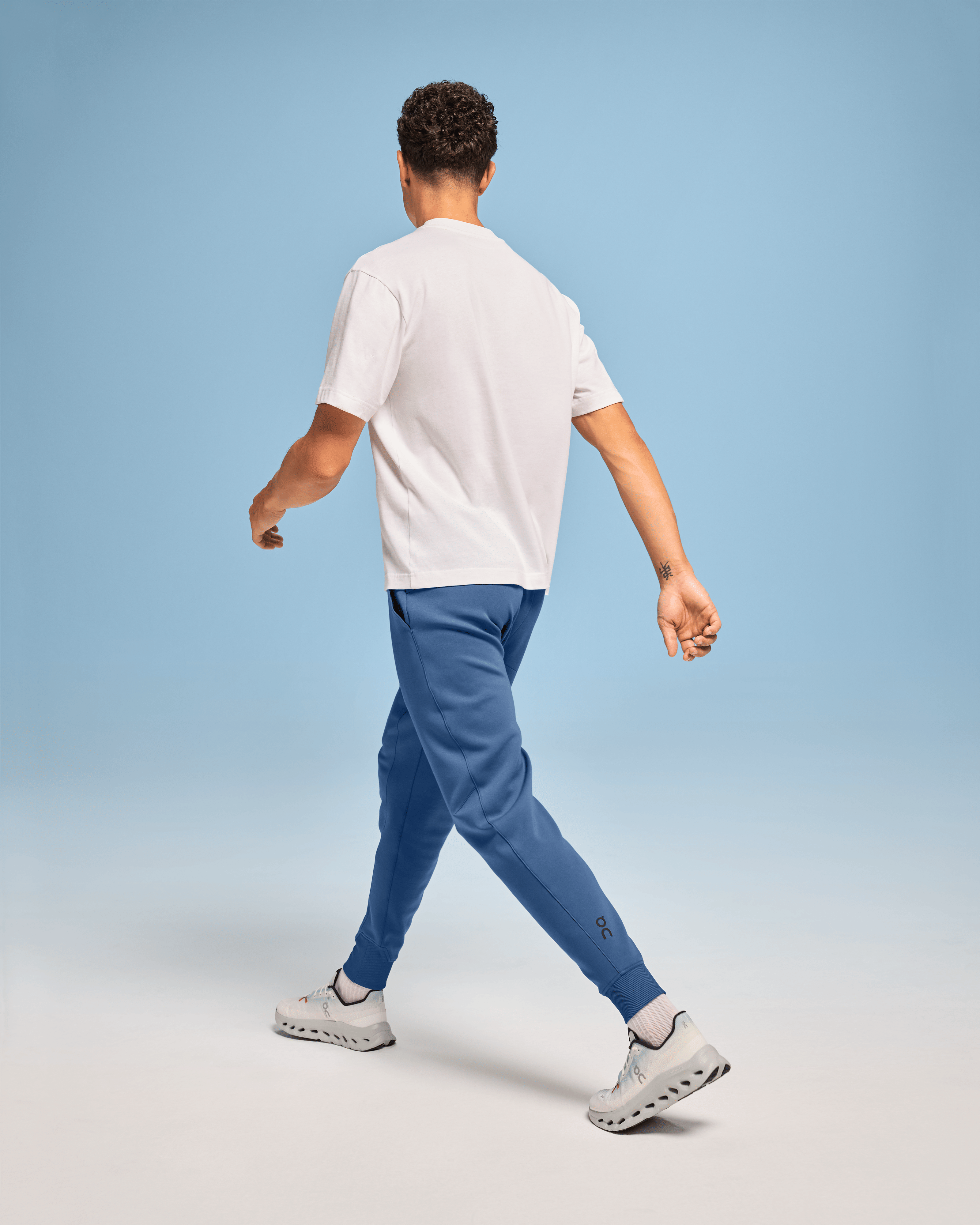 On Running On Sweat Pants Fjord