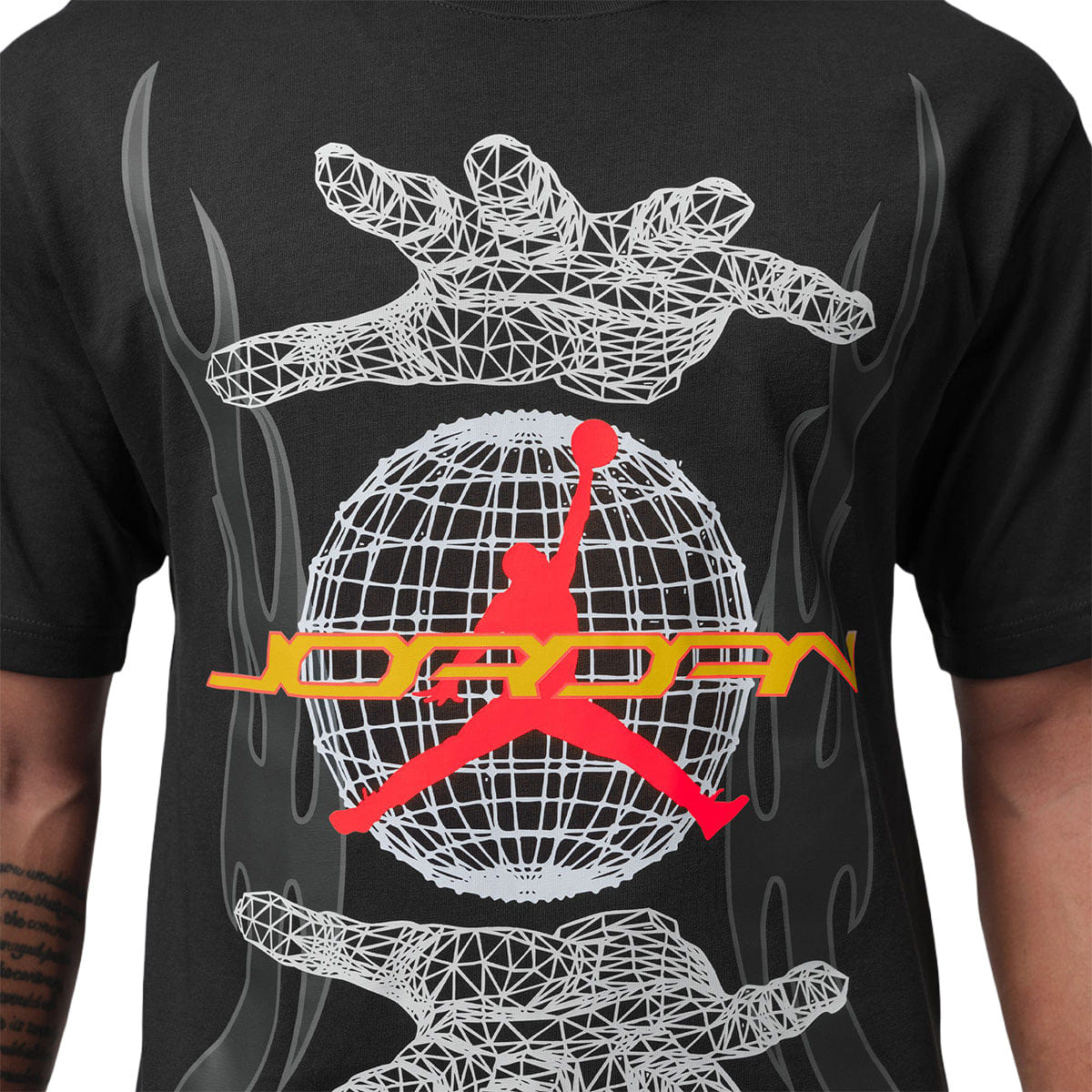 Nike Men's Graphic Shirt Off Noir/Infrared 23