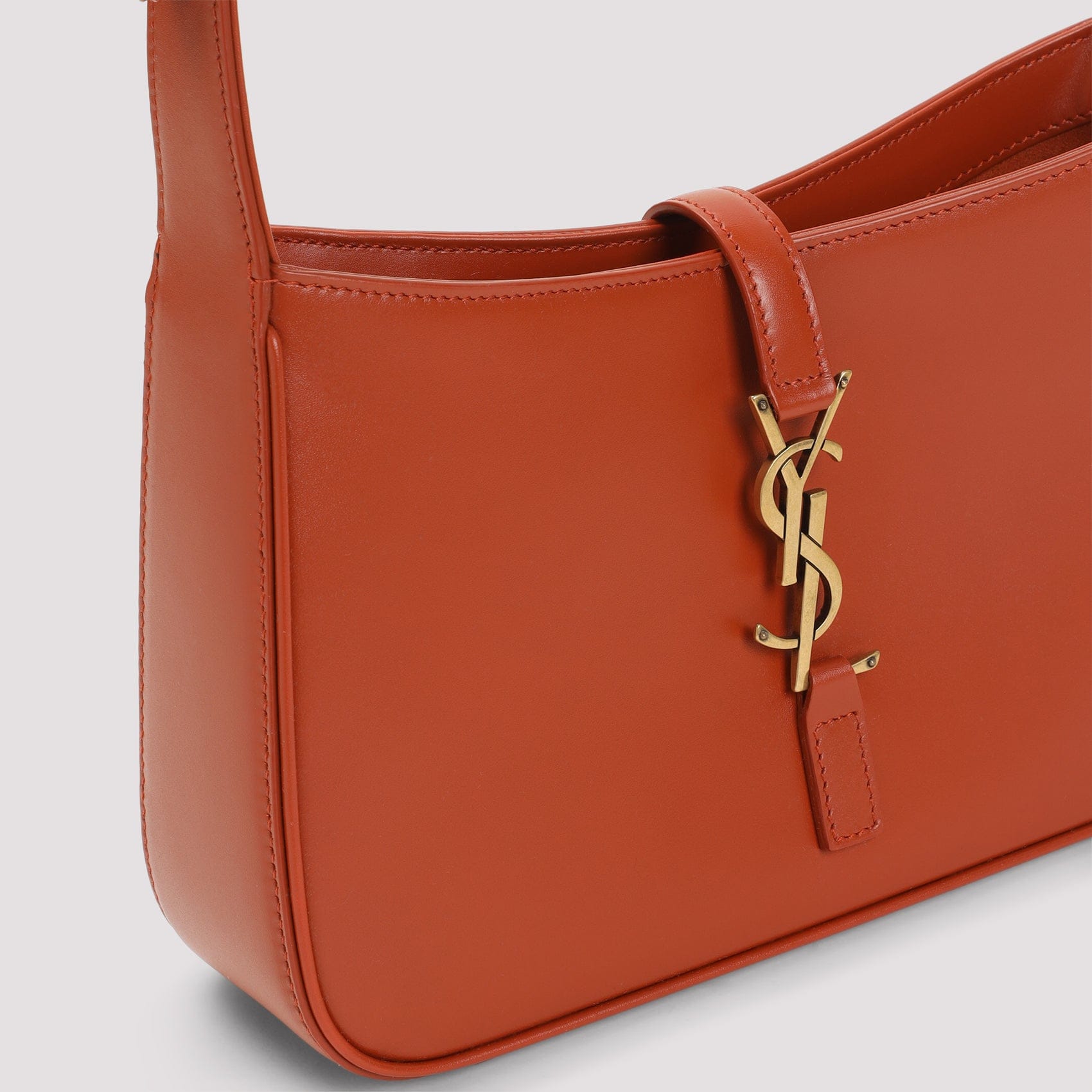 Saint Laurent Le 5 À 7 Hobo Bag Women