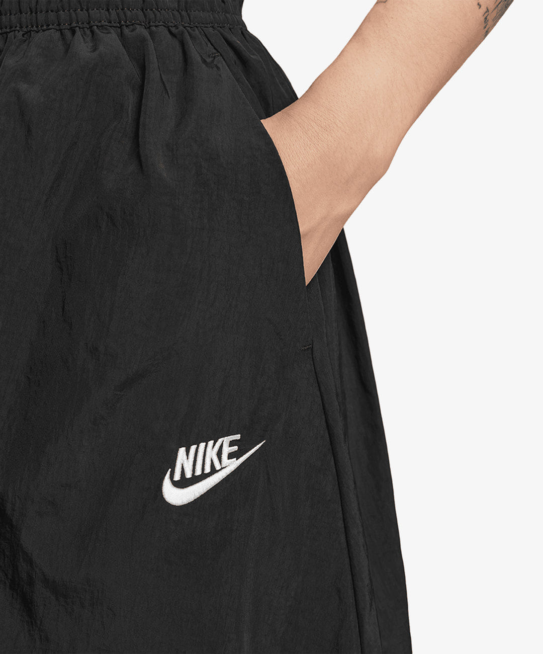 NIKE | SPORTSWEAR WINDRUNNER { BLACK/CHALK