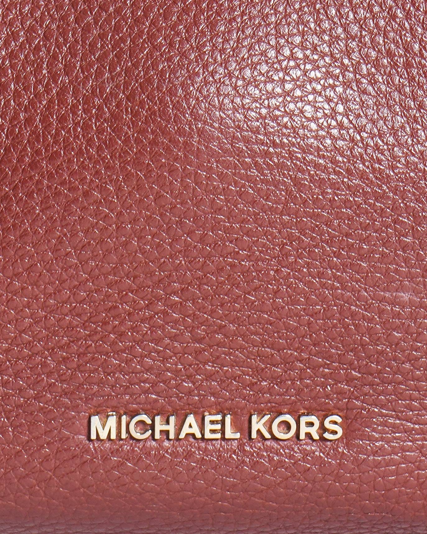 Michael Kors Raven Medium Messenger Bag