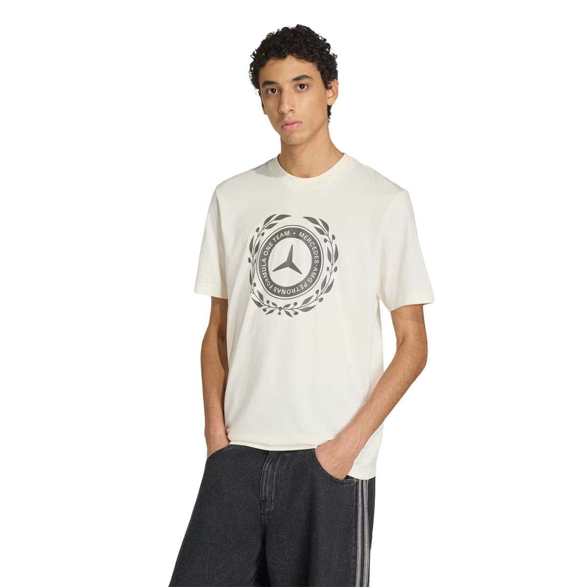 adidas + MERCEDES - AMG PETRONAS FORMULA 1 TEAM SILVER ARROWS T-Shirt Off White / Granite