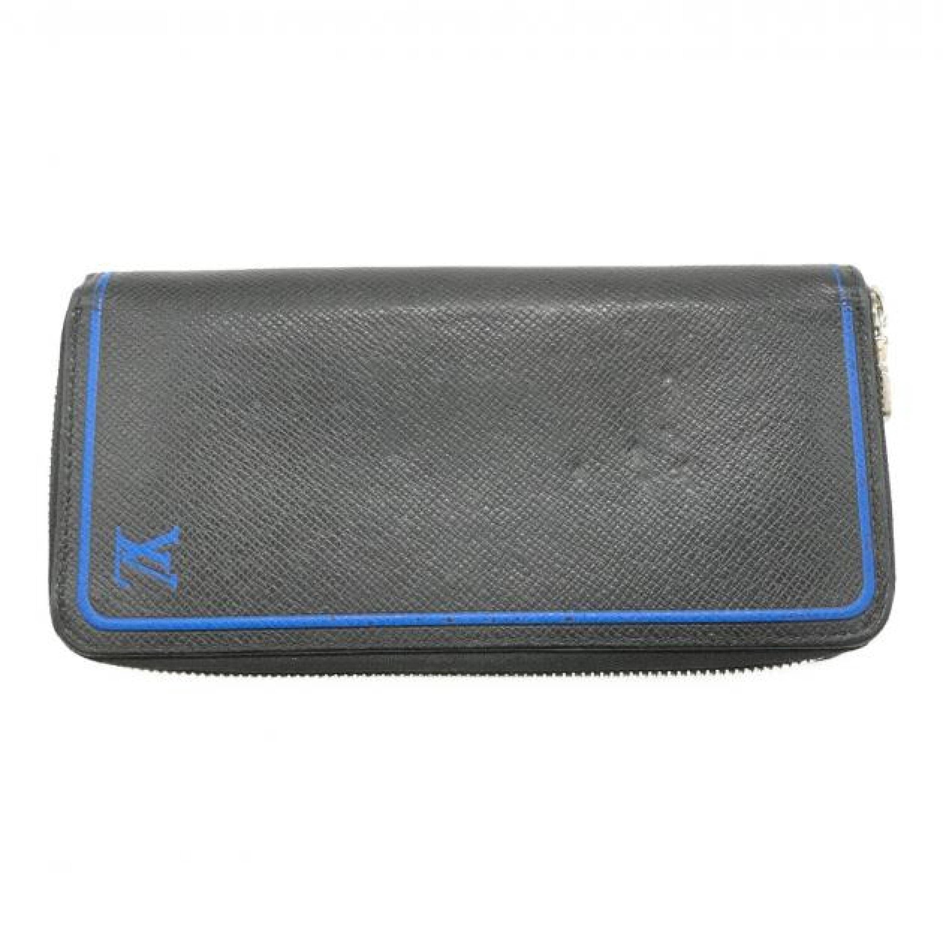 Louis Vuitton Zippy Wallet Vertical in Black Taiga Leather C335888