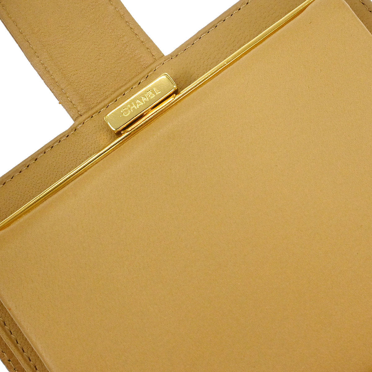 Chanel 1996 - 1997 Bifold Wallet Purse Beige Caviar Skin