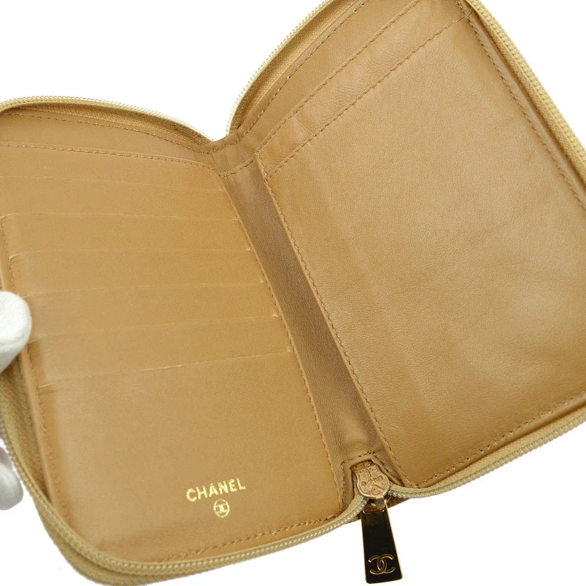 Chanel 2000 - 2002 Beige Caviar Wallet Purse