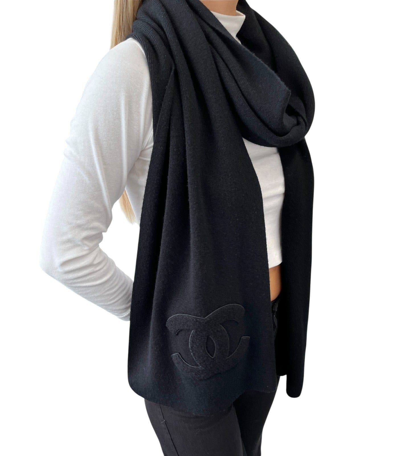 CHANEL Vintage CC Big Logo Muffler Scarf Wrap Accessory Black Cashmere Patch