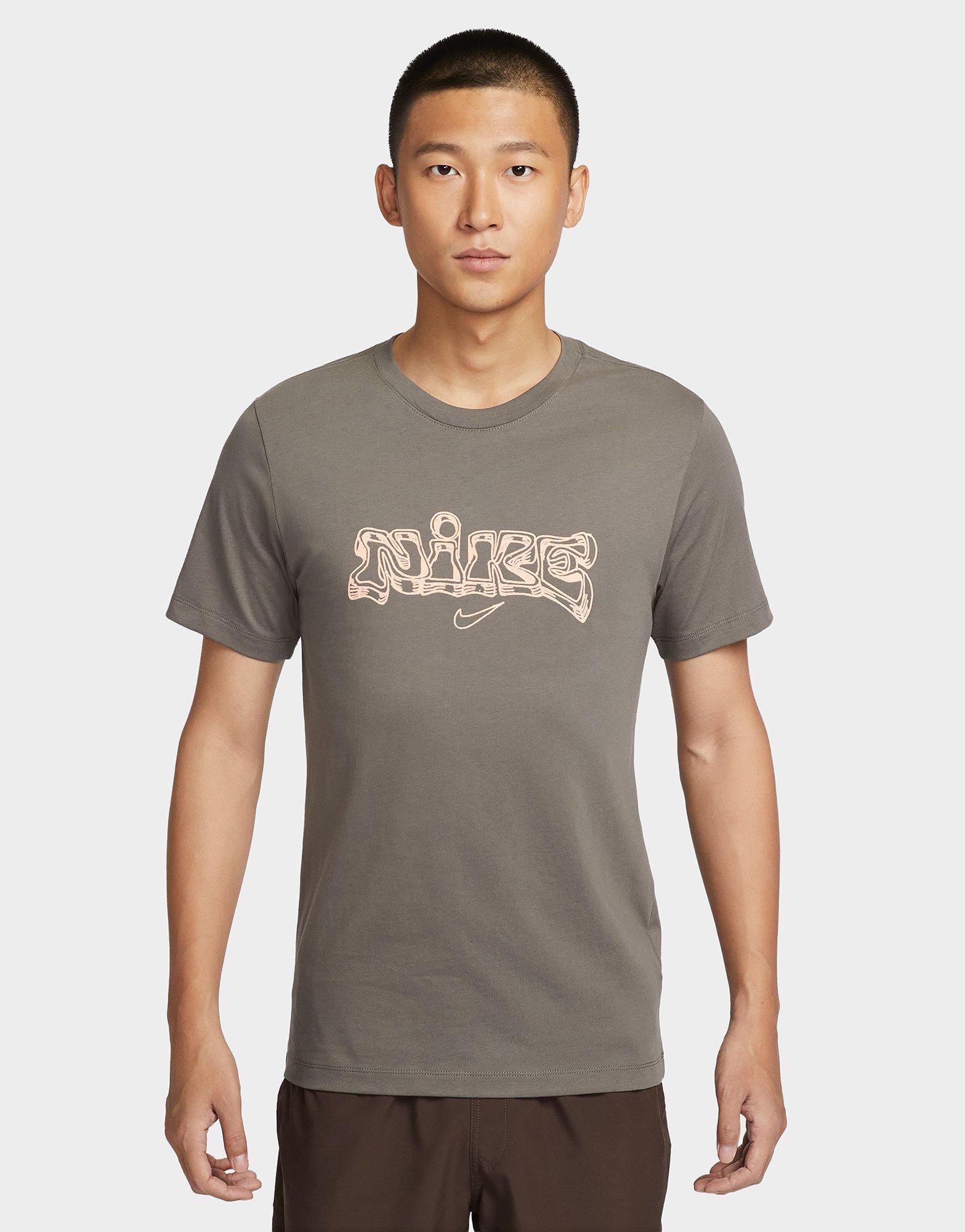 Nike T - Shirt