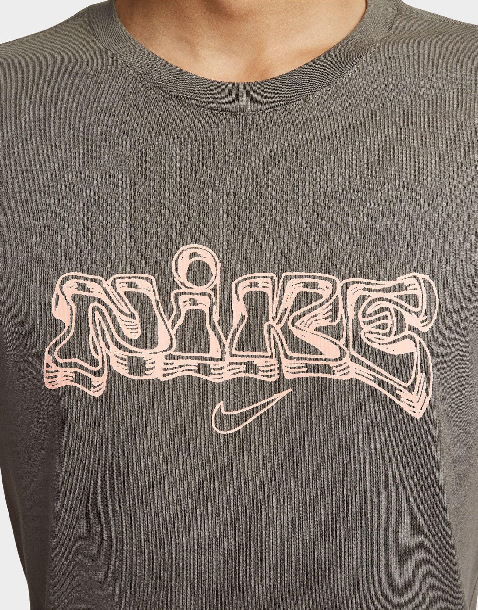 Nike T - Shirt