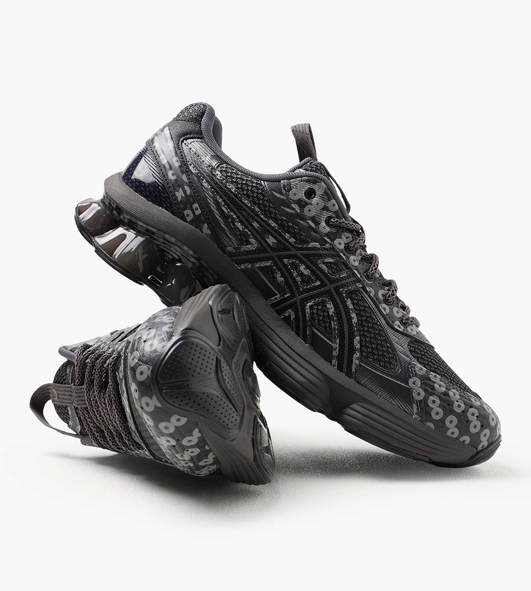 ASICS US7 - S GEL - KINETIC FLUENT by Kiko Obsidian Grey Graphite Grey