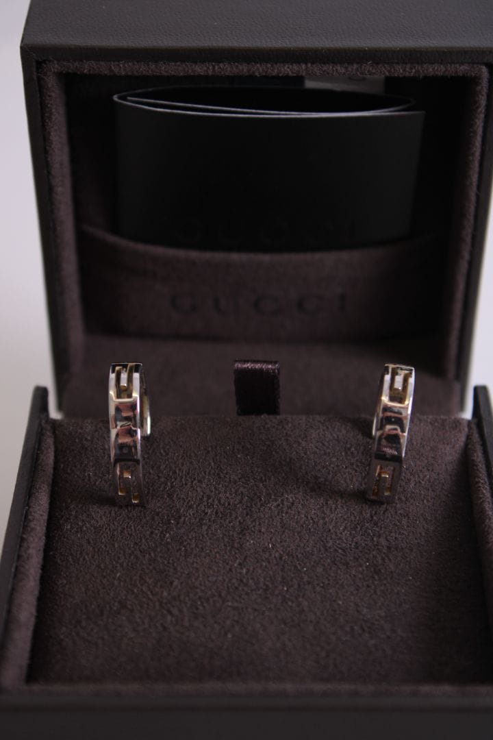 Gucci GG 18ct White Gold earrings 18ct White Gold