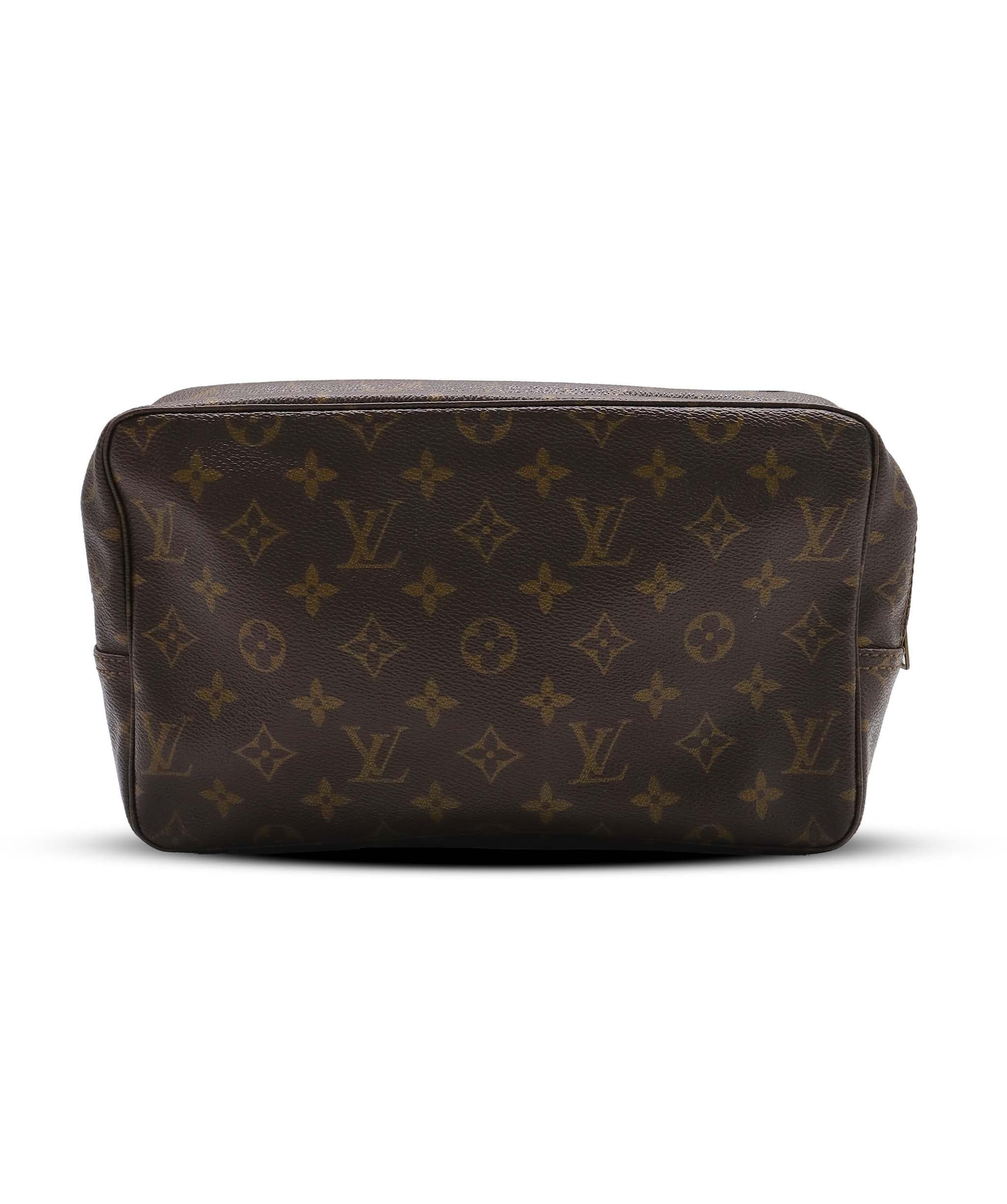 Louis Vuitton Trousse Toilette 28 M47522 B1022WUCBM