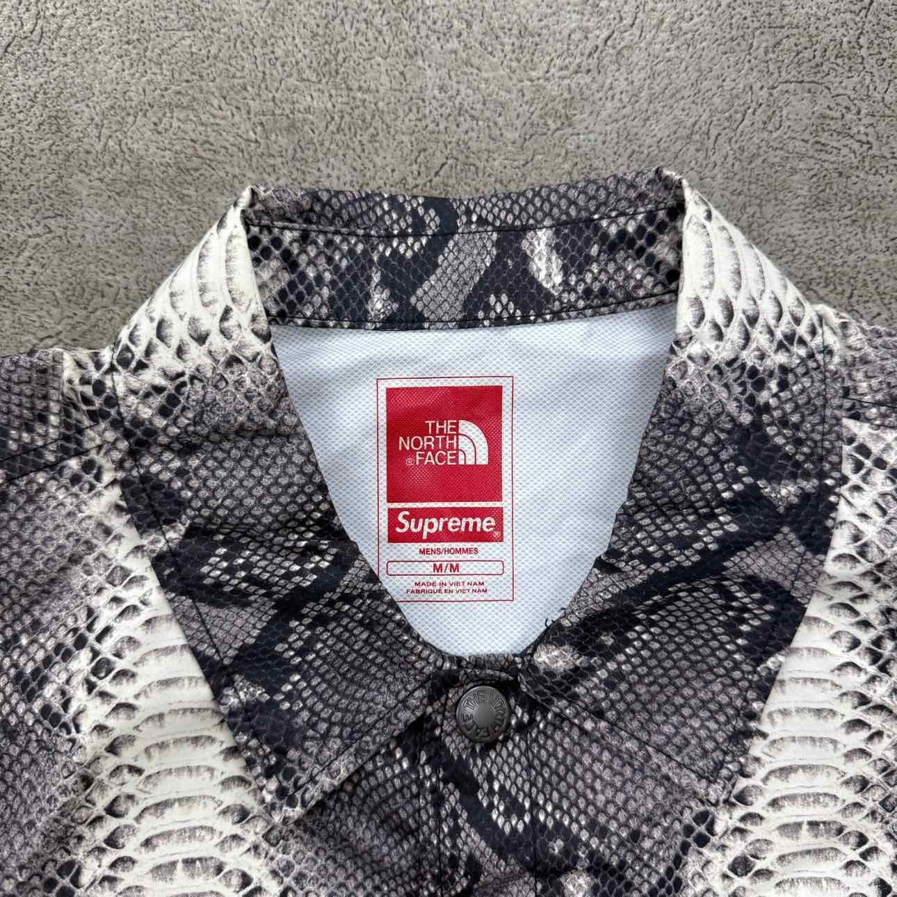 Supreme Coach Jacket SNAKESKIN Grey New Size M