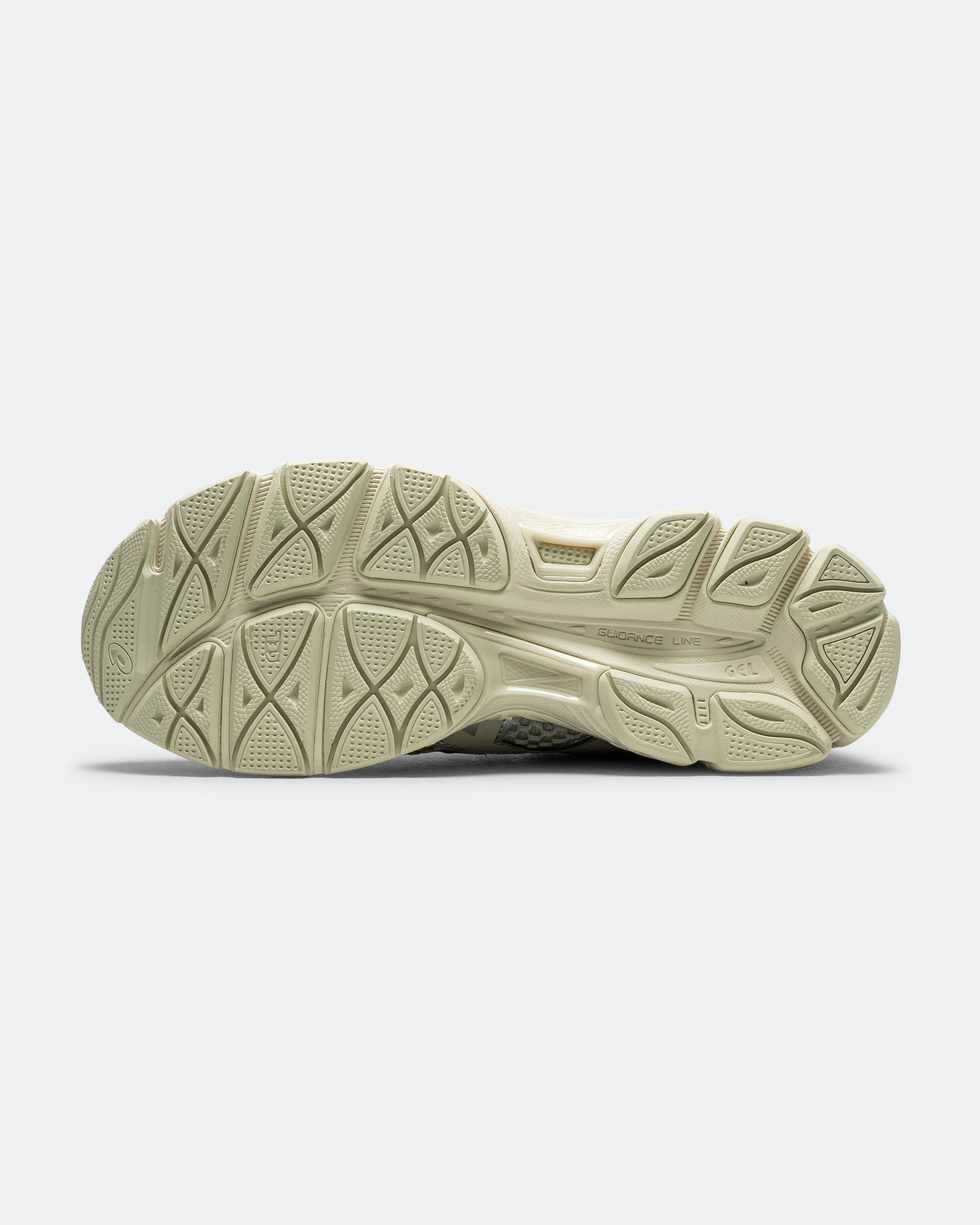 ASICS GEL - Cumulus 16 - Dried Leaf Green/Dried Leaf Green
