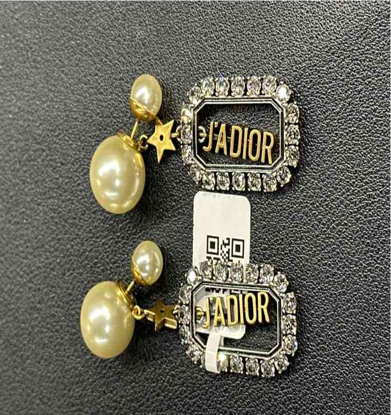 Dior letter pearl earrings LZ604035