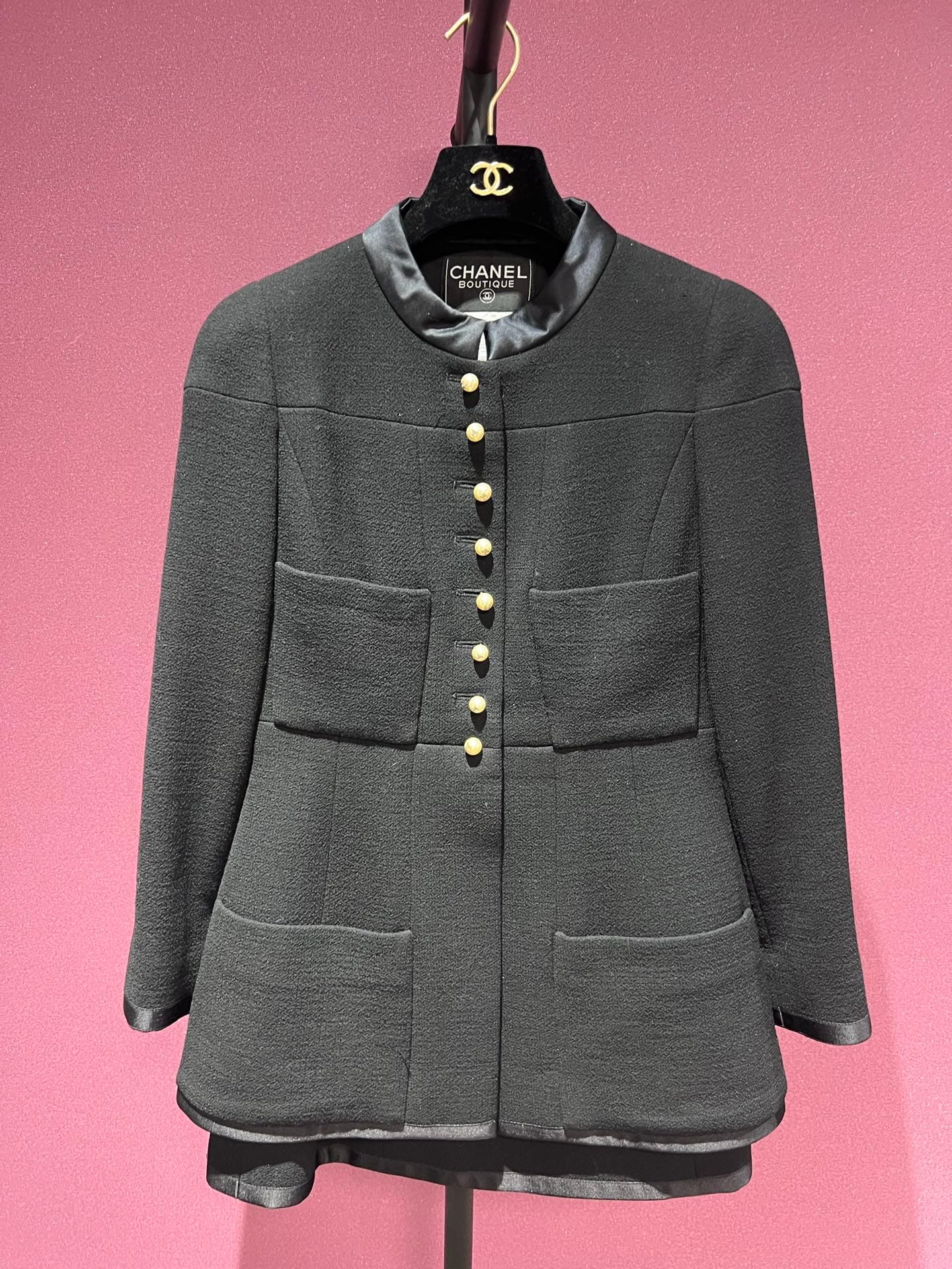 CHANEL 1997 BLACK PEARL JACKET FT102308