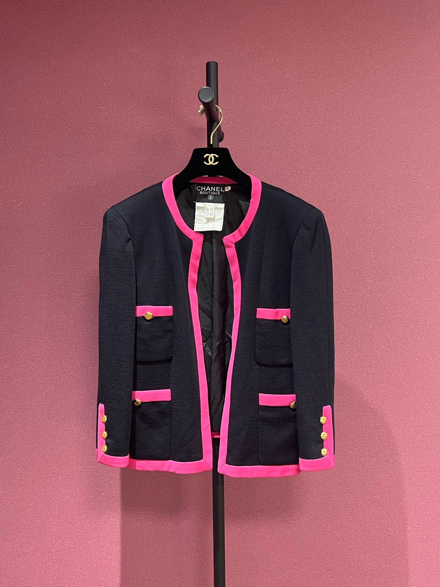 CHANEL BLACK PINK JACKET 38 FT102149
