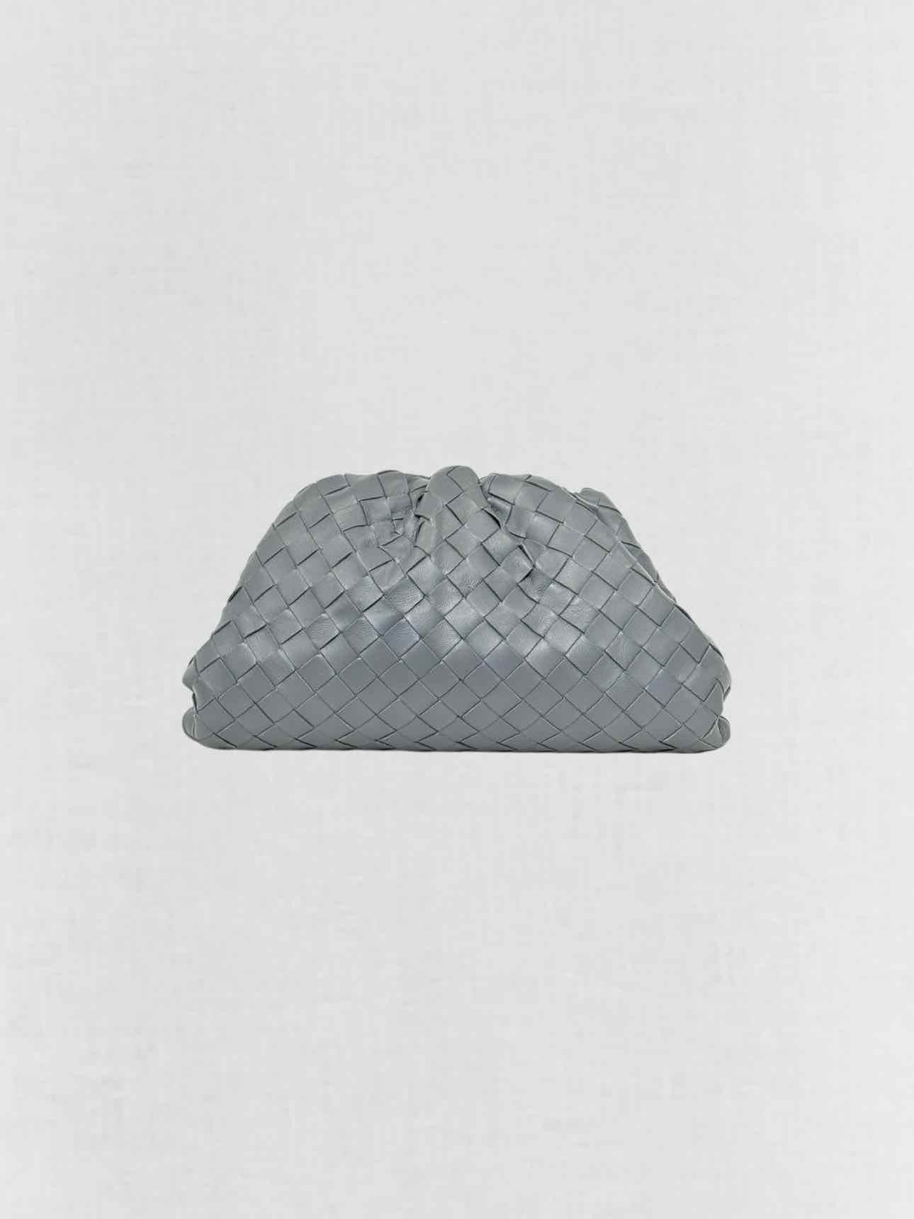 Bottega Veneta Pouch Grey Intrecciato Clutch