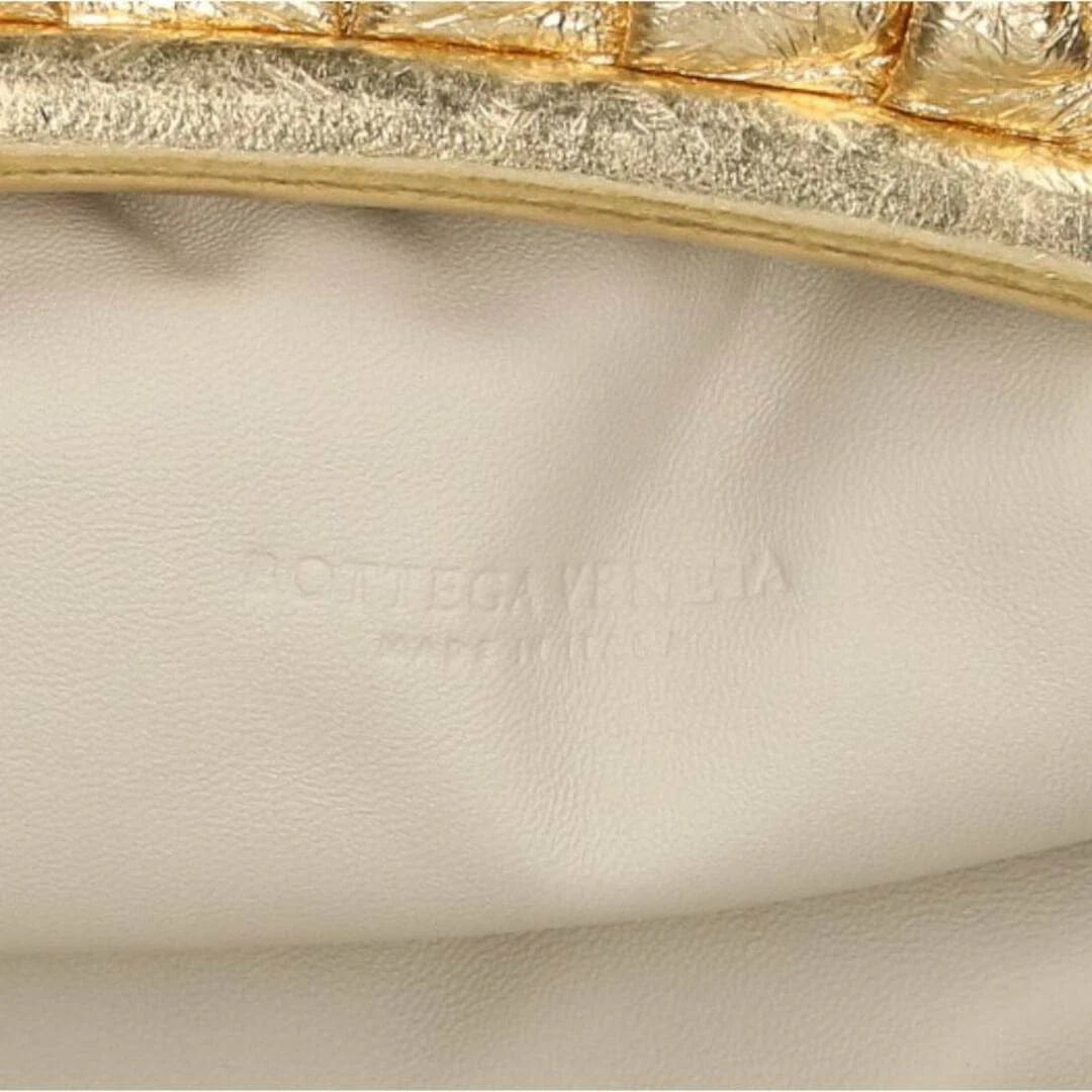Bottega Veneta The Pouch Clutch in Gold Metallic Leather – Original Size