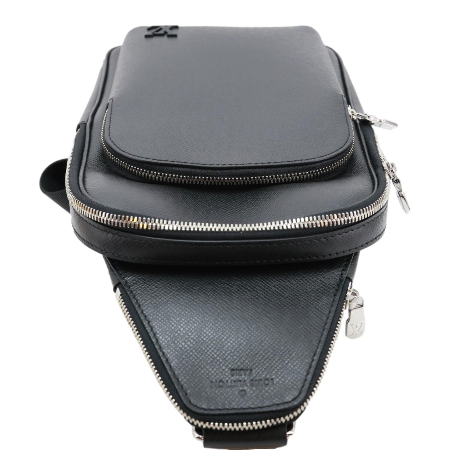 LOUIS VUITTON Avenue Sling Taiga Leather Backpack Black
