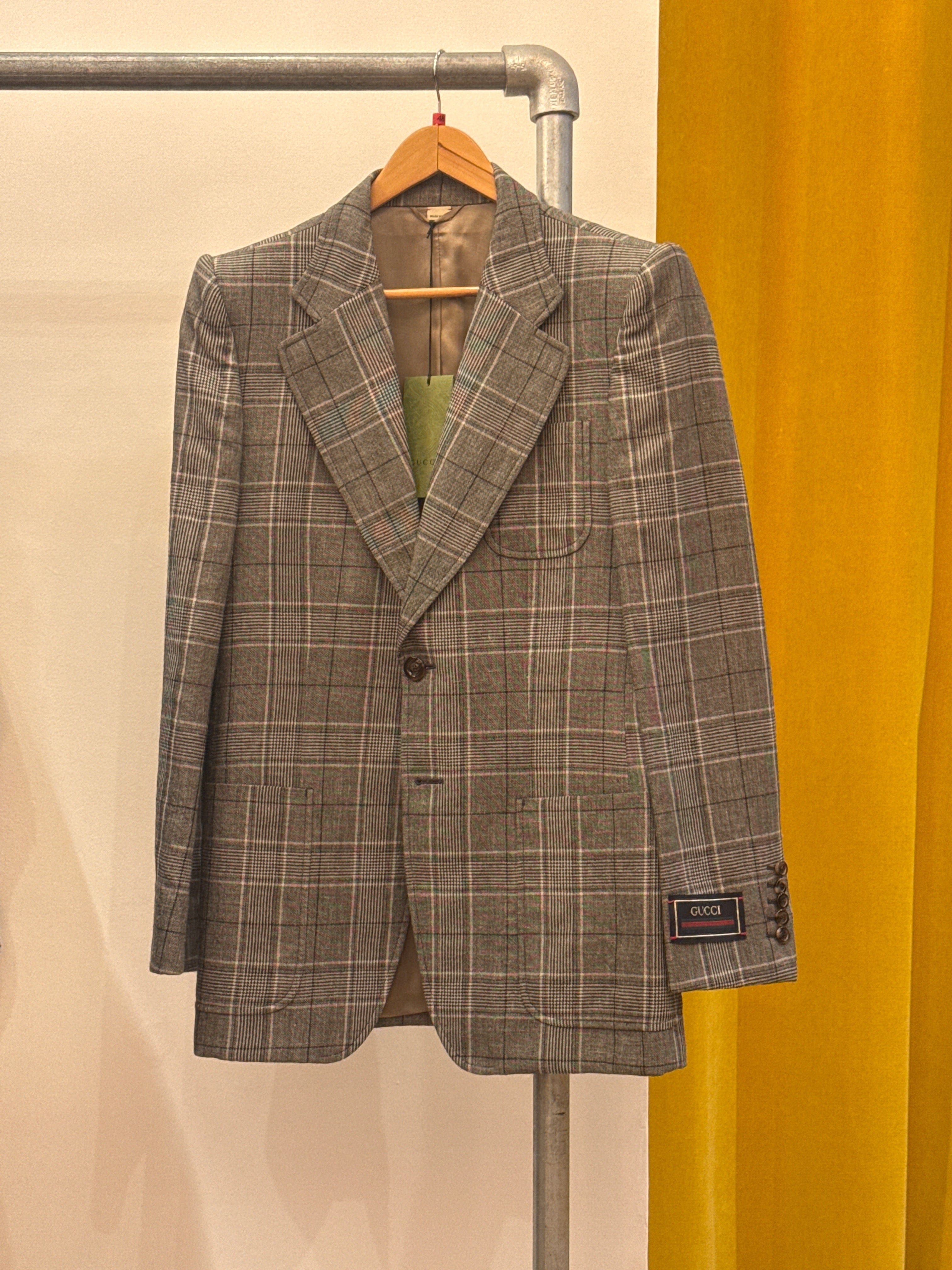 GUCCI BLAZER SIZE 40 AGC3159