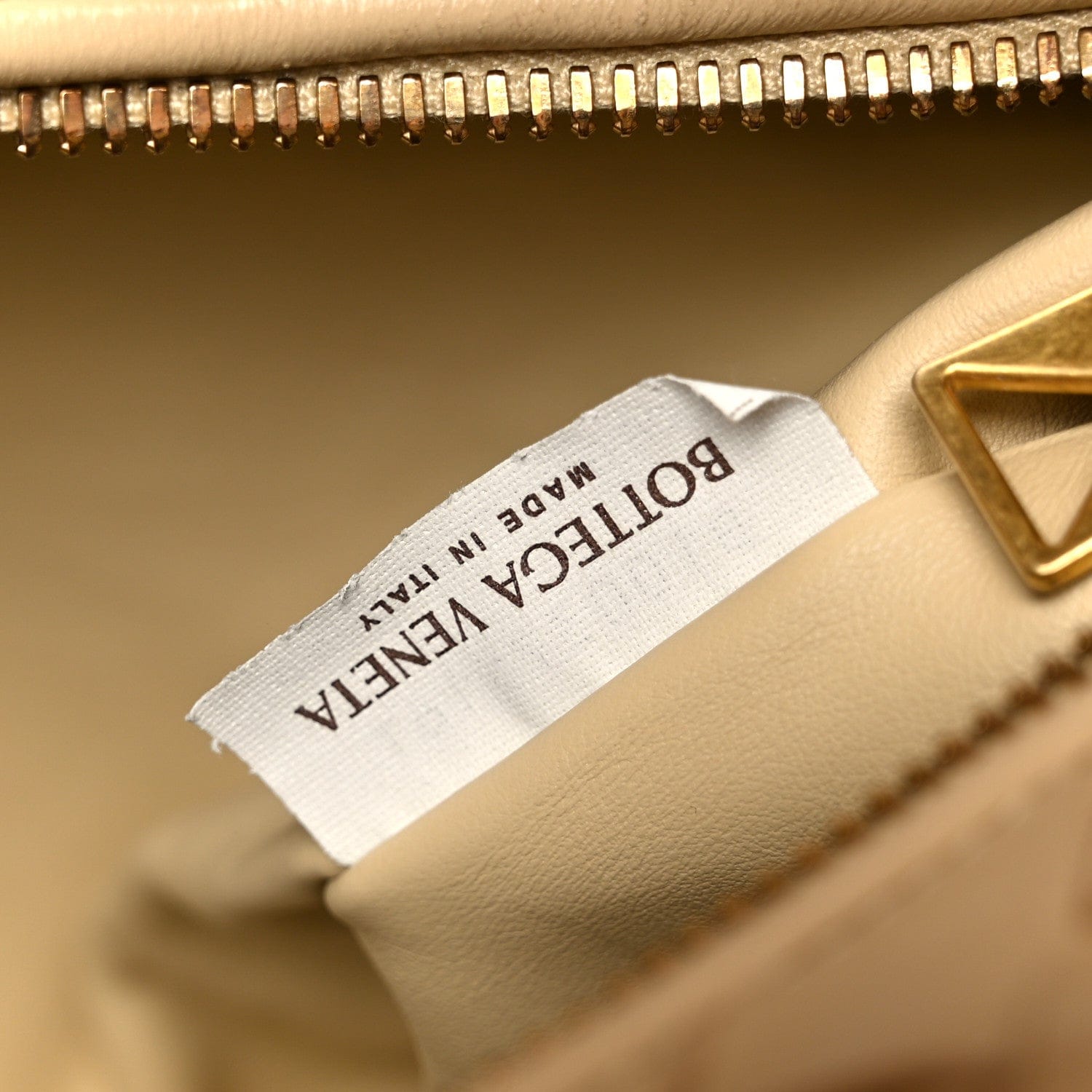 Bottega Veneta Nappa Intrecciato Teen Jodie Hobo Porridge