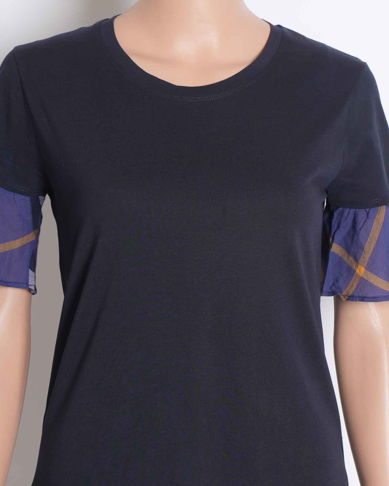 Burberry women's t - shirt in navy blue