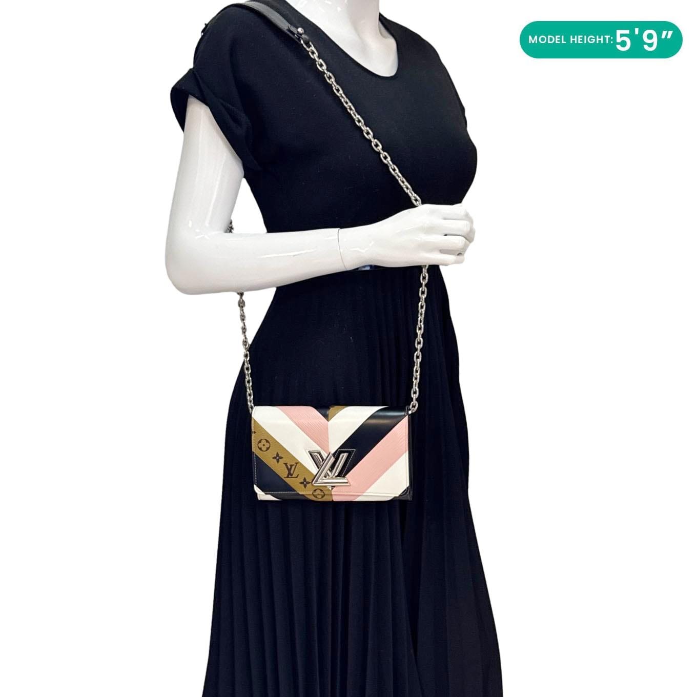 LOUIS VUITTON Twist Epi Reverse Monogram Chain Wallet Rose Ballerine