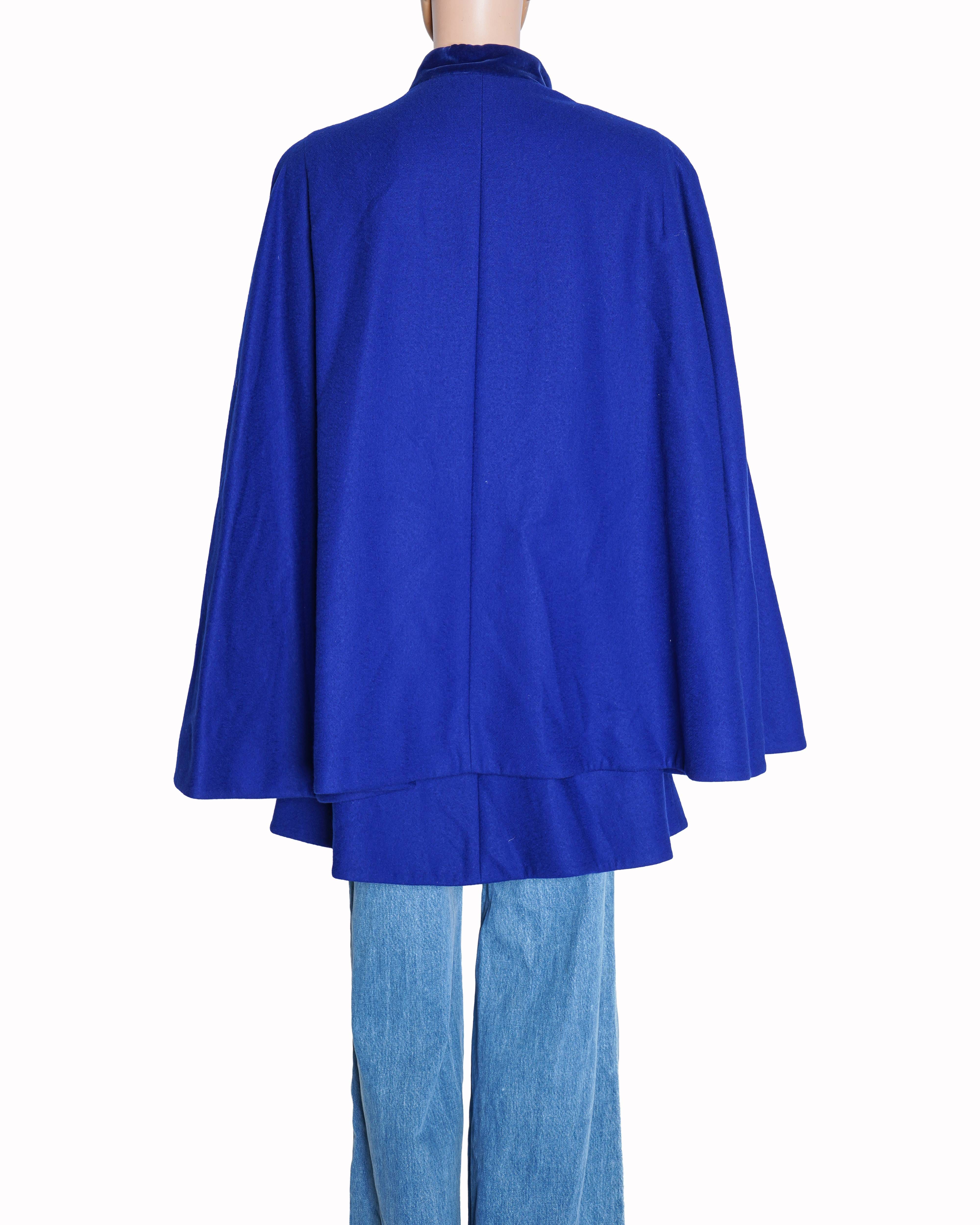 Alexander McQueen Velvet Jacket In Electric Blue