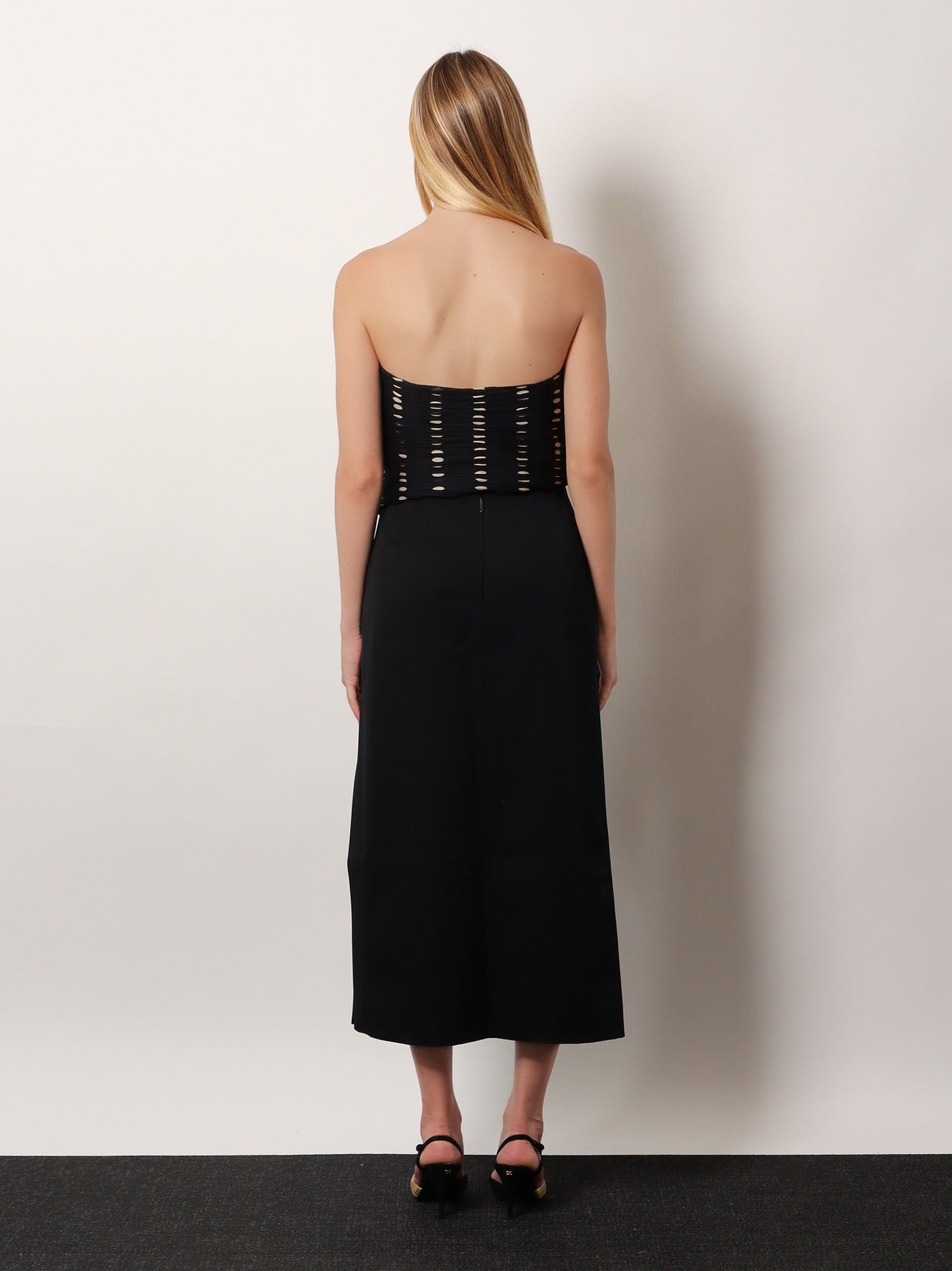 Valentino Virgin wool longuette skirt with slits and silk lining