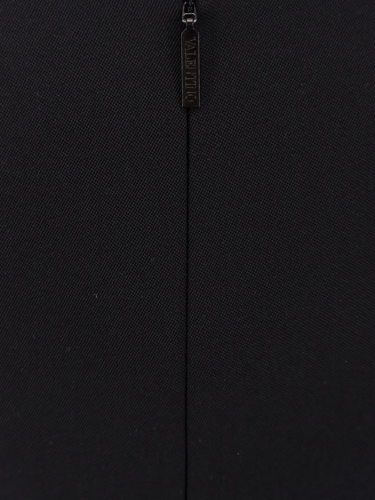 Valentino Virgin wool longuette skirt with slits and silk lining
