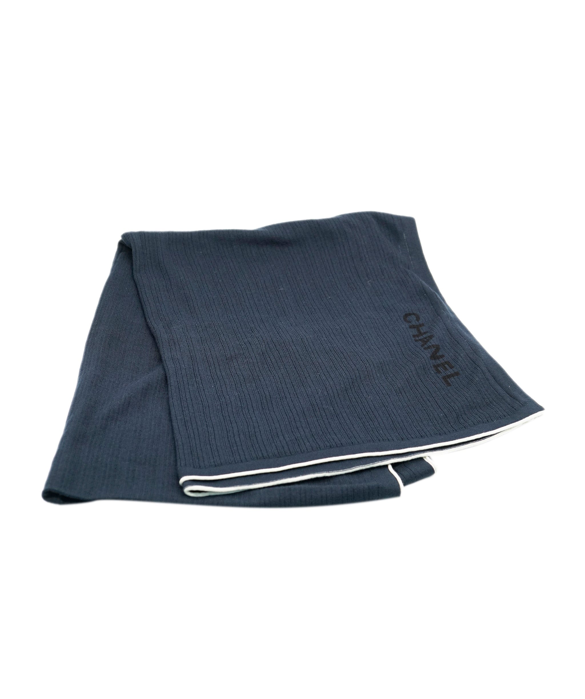 Chanel navy long scarf DXBS3782