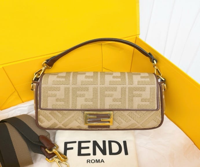 FENDI Beige Monogram Baguette Shoulder Bag 27 20285596